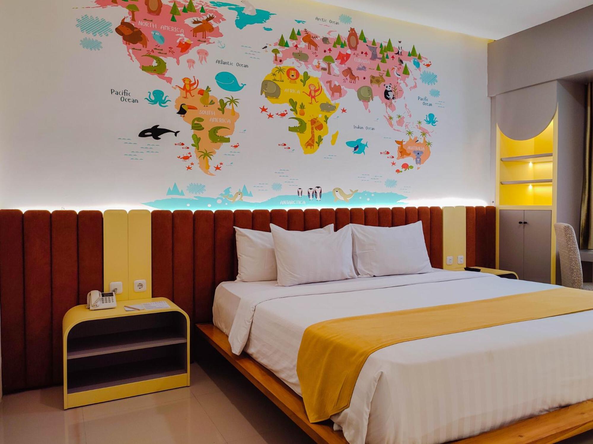 Luminor Hotel Banyuwangi By Wh Exterior foto